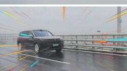 ���ף�̨���ϼ��Ű����̨SUVȴ�ڱ���������������ƽ��