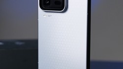 iQOO 15 Ultra������Ϸ���һ�����־���ͷ