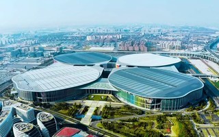 “弈威双核 竞力UP” EVNIA银河携全系电竞显示器产品亮相BW2026
